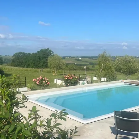 Spacieuse Avec Piscine Au Milieu Des Vignes Villa