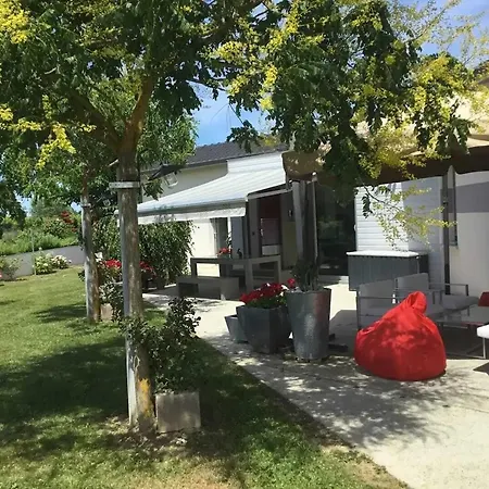 Spacieuse Avec Piscine Au Milieu Des Vignes *