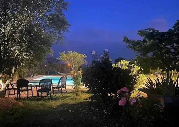 Spacieuse Avec Piscine Au Milieu Des Vignes Villa